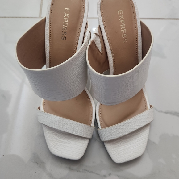 Express Women's White Heeled Sandals - Picture 2 of 6